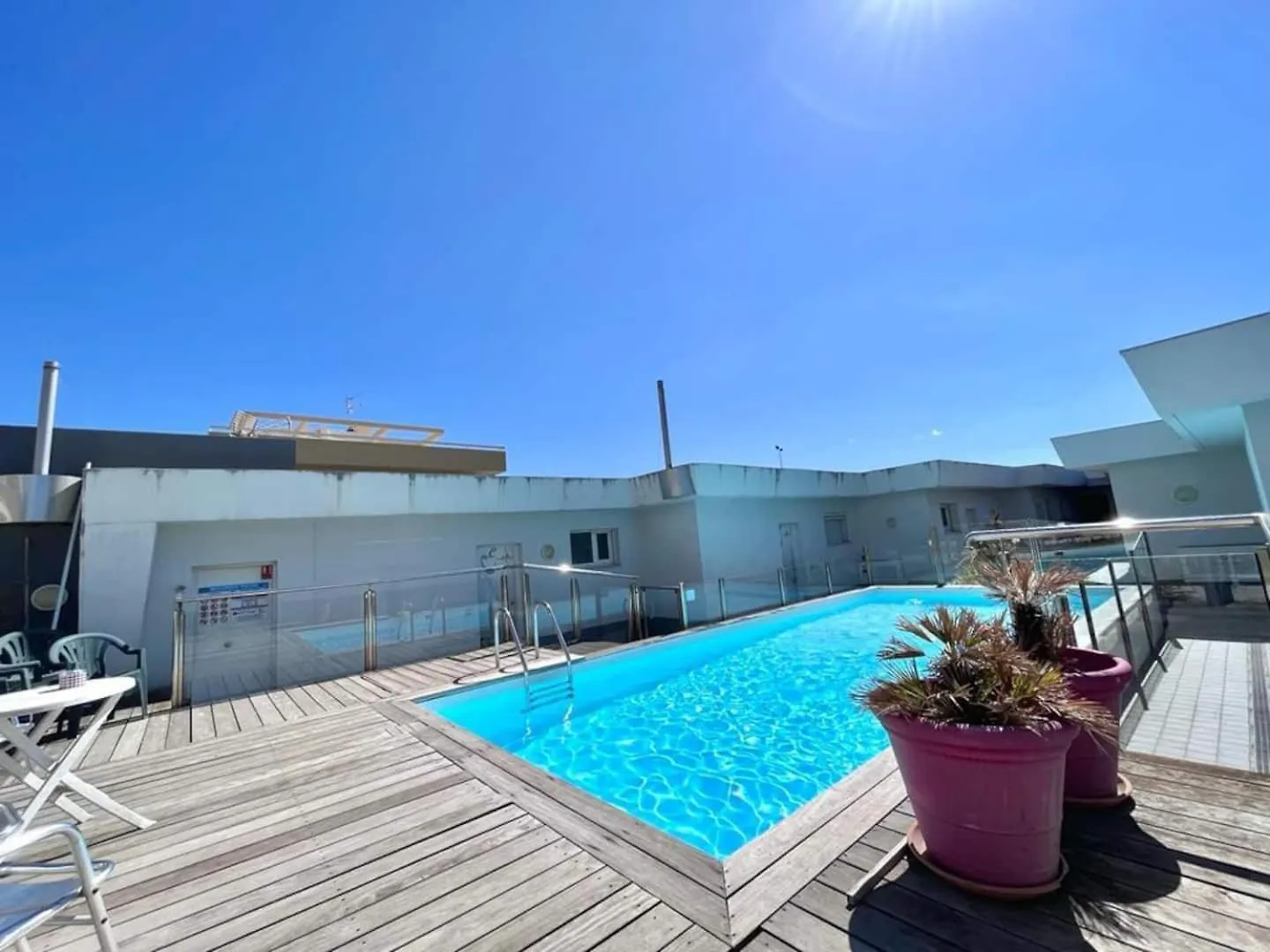 Terrasse, Piscine, Clim, Proche Aeroport Et Plage Saint-Laurent-du-Var Appartamento